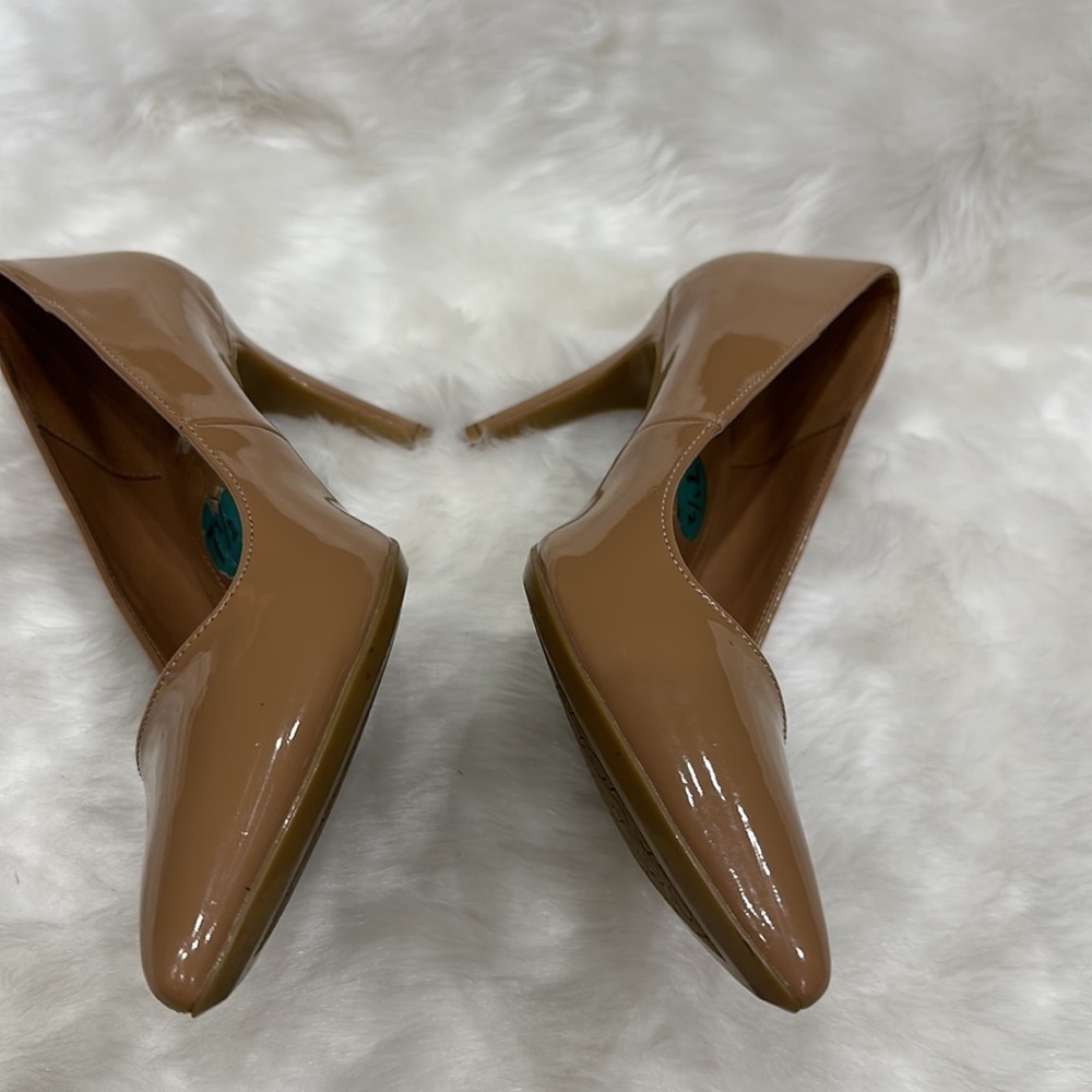Calvin Klein Patent Pointed-Toe Kitten Heel Pumps in Nude - Picture 4 of 15